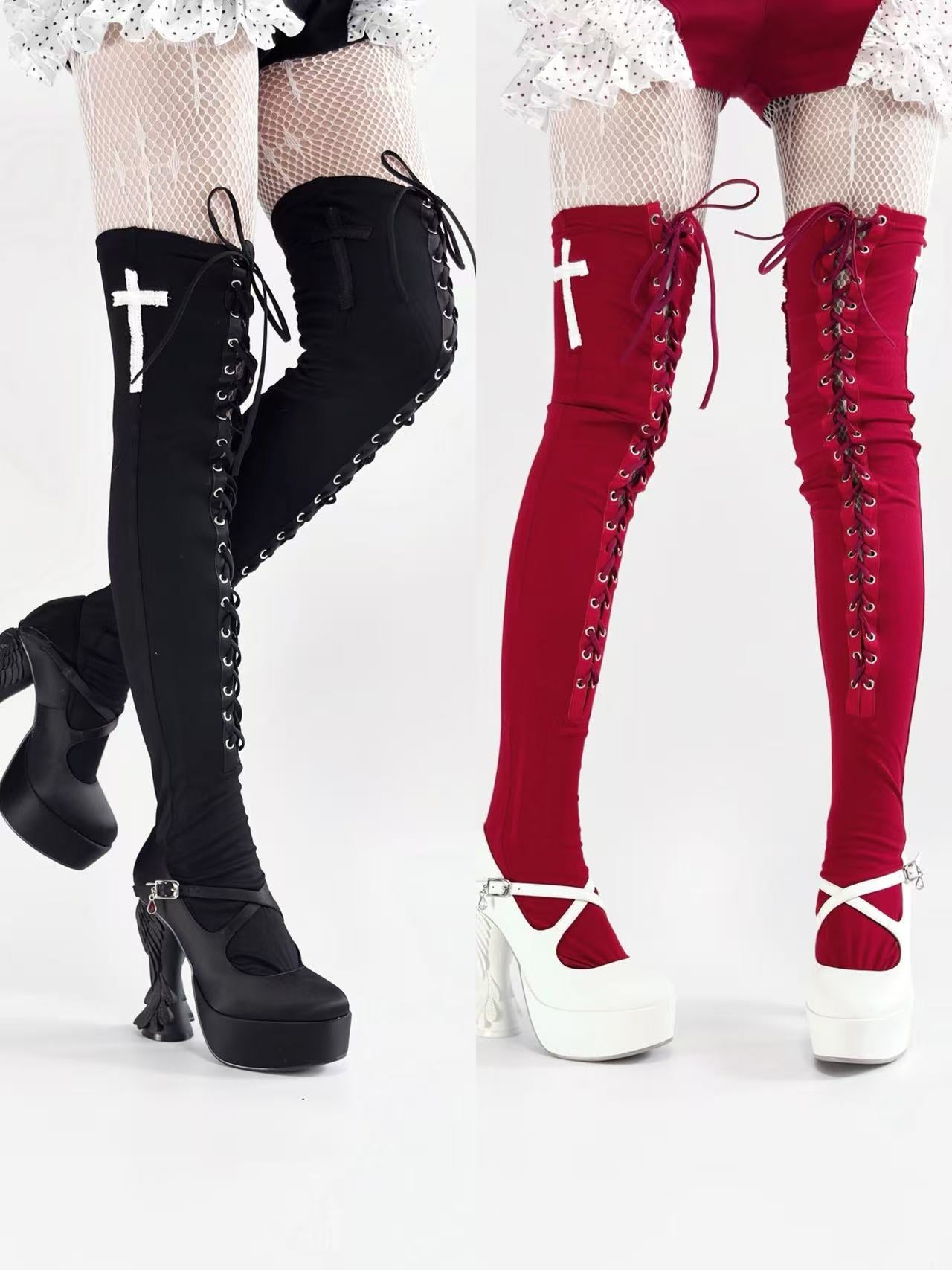 ❅ Dotty Cross Stockings