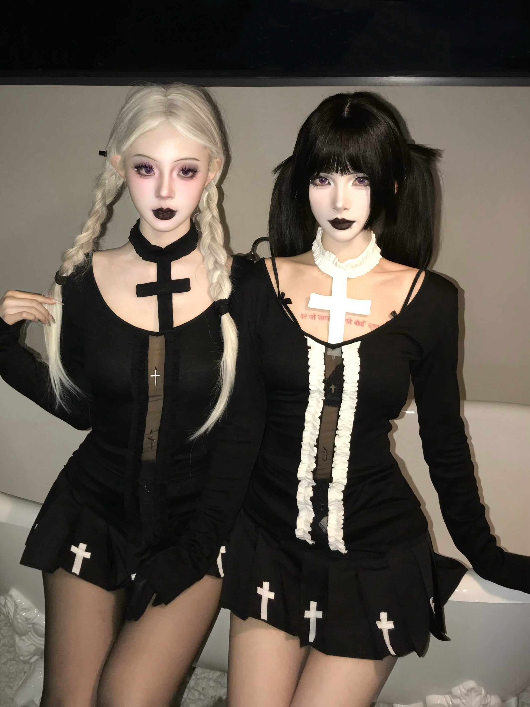 Ψ HellRift Sheer V-neck Long Sleeve Top